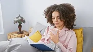 Blankets, Books & Bliss: Your guide to creating a cozy reading corner